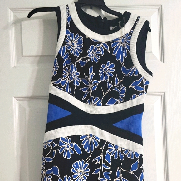 Blue Black and White size 6 dres - Picture 2 of 5